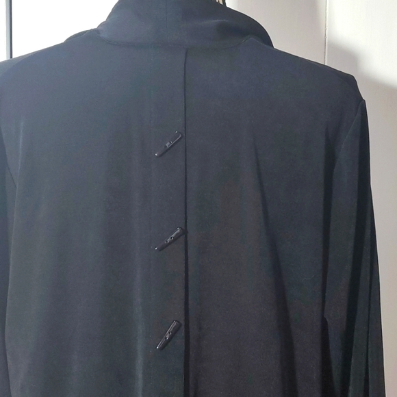 Travelers By Chico's Womens Black open waterfall Cardigan w/ back detail Sz.1 - Picture 4 of 6